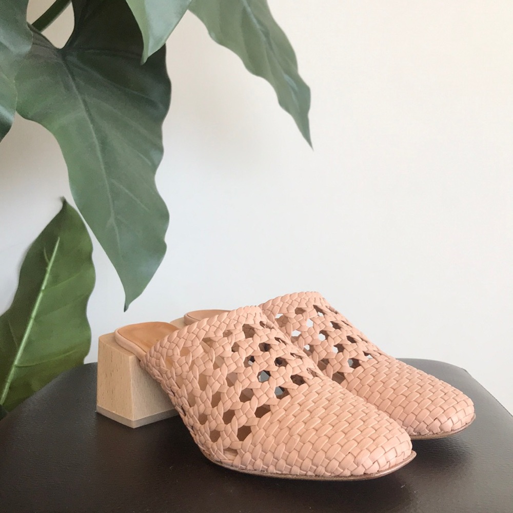 LOQ Ines Heeled Mule in Yute US 5.5